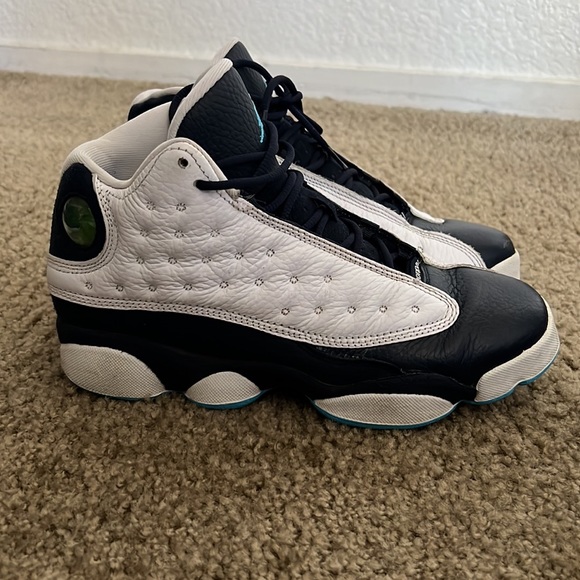 Blue & white Jordan’s - Picture 4 of 4